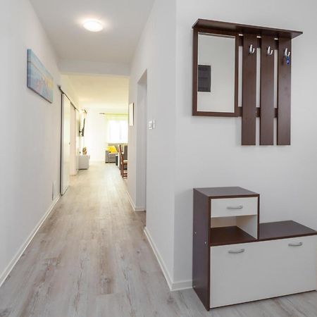 Apartmani Natasa Върсар Екстериор снимка