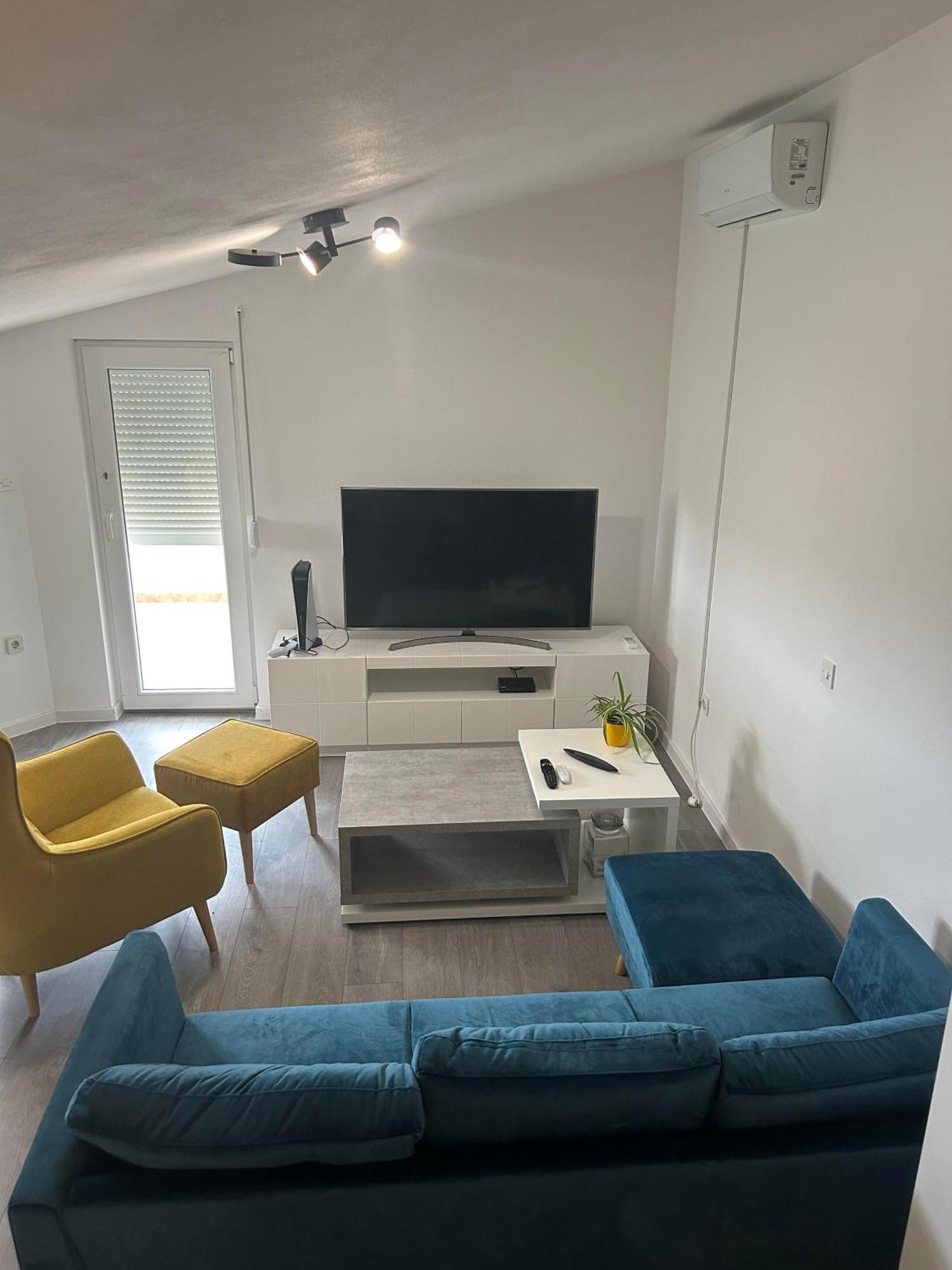 Apartmani Natasa Върсар Екстериор снимка