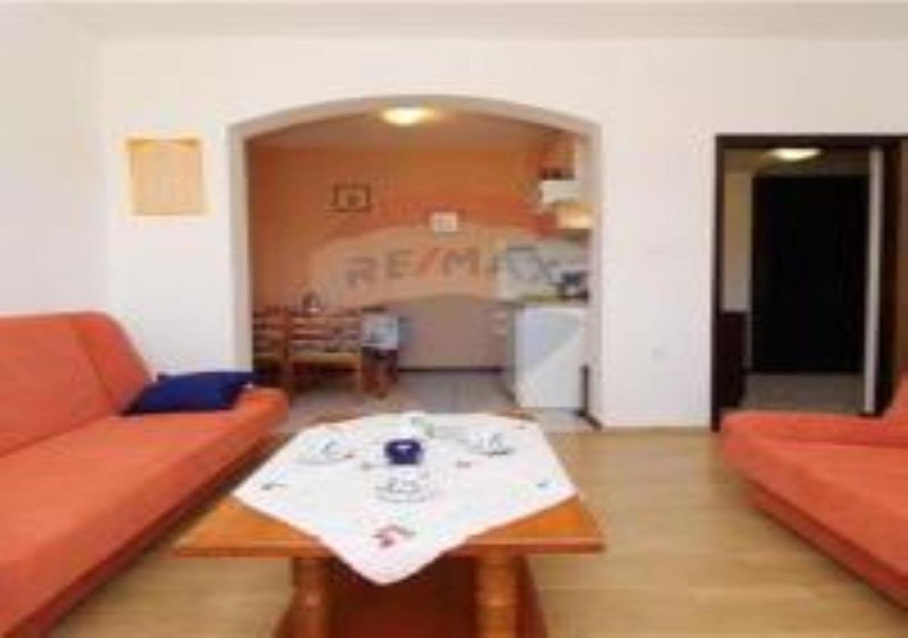 Apartmani Natasa Върсар Екстериор снимка