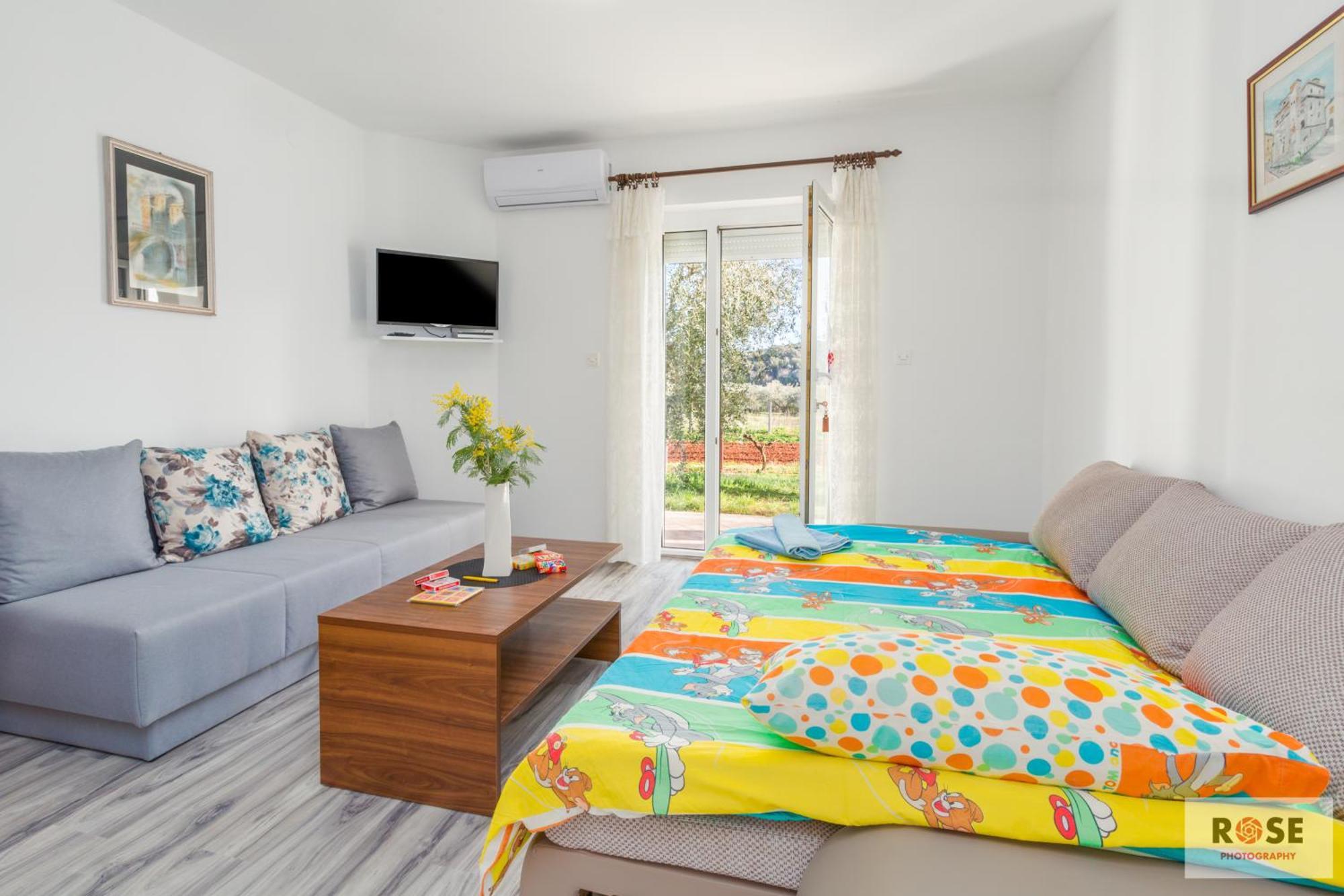 Apartmani Natasa Върсар Екстериор снимка