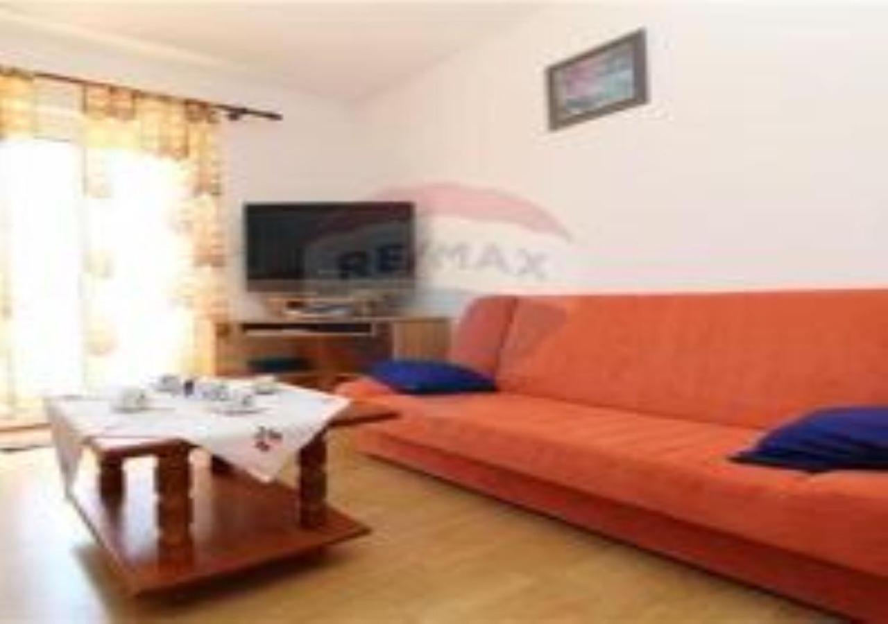 Apartmani Natasa Върсар Екстериор снимка