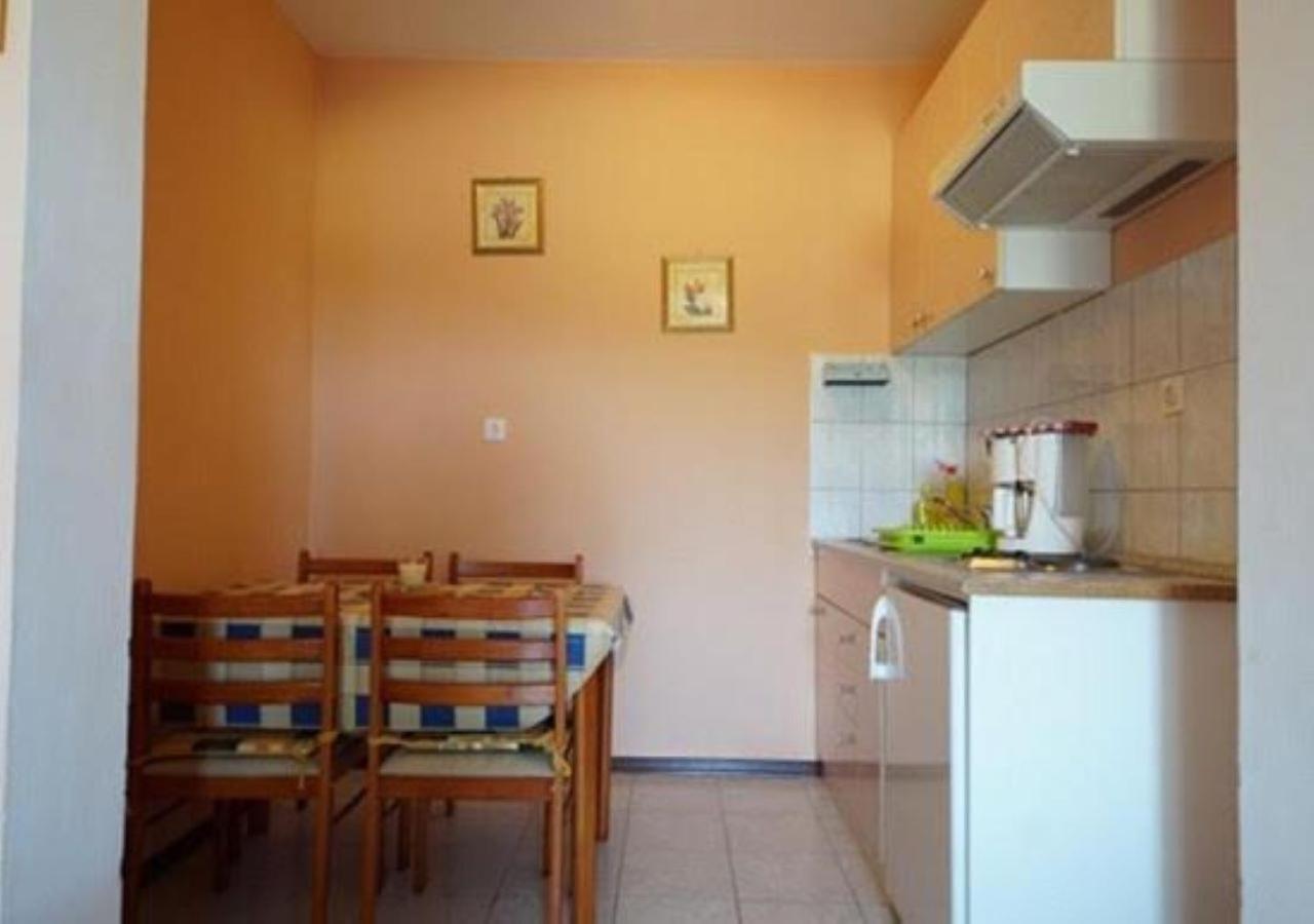 Apartmani Natasa Върсар Екстериор снимка
