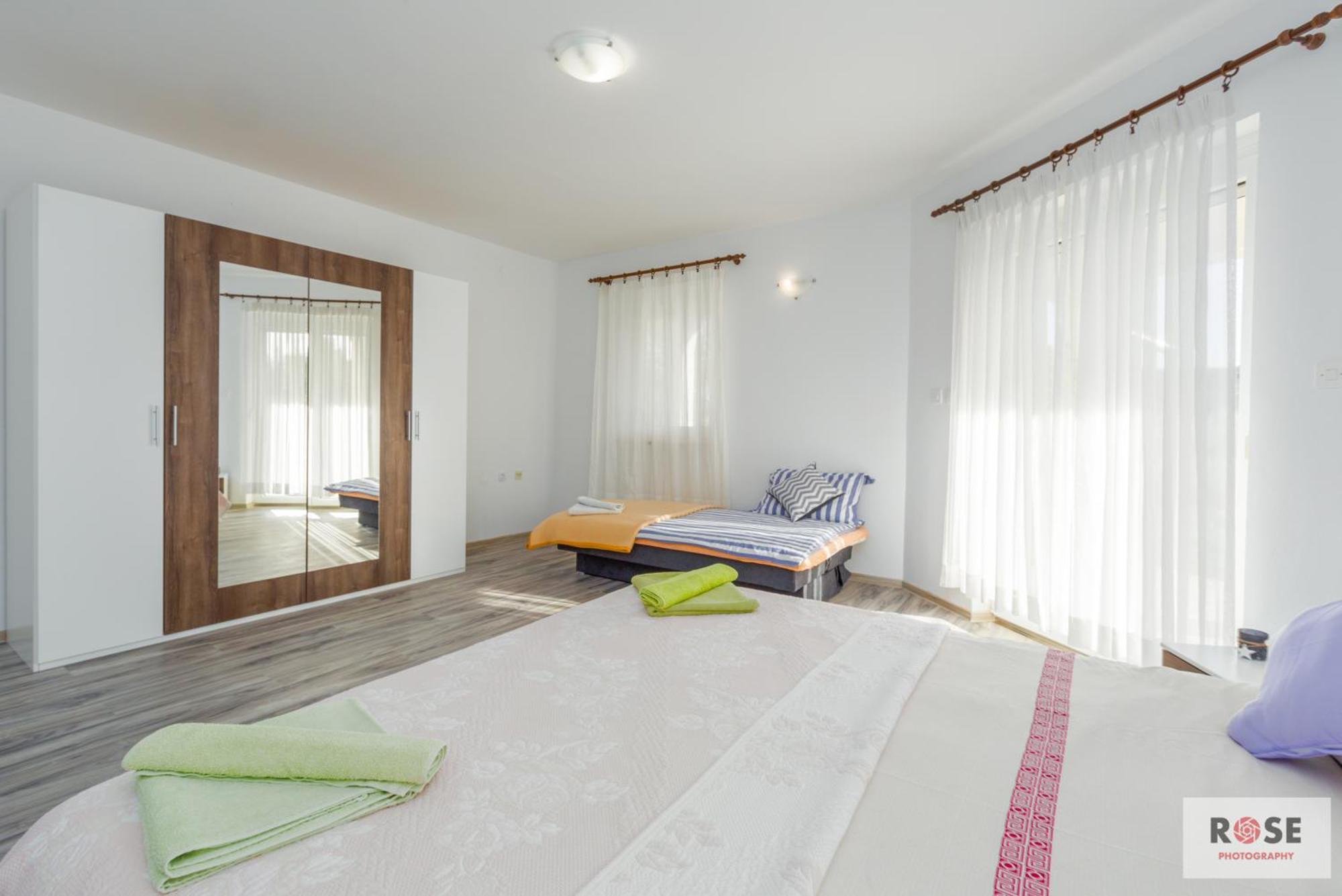 Apartmani Natasa Върсар Екстериор снимка